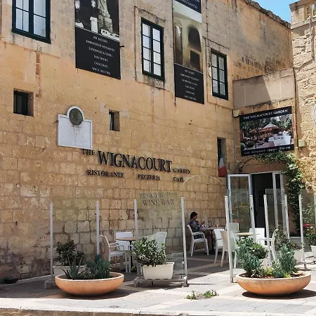 Διαμέρισμα Old Theatre Apartments F4 - Centre Of Rabat Ραμπάτ